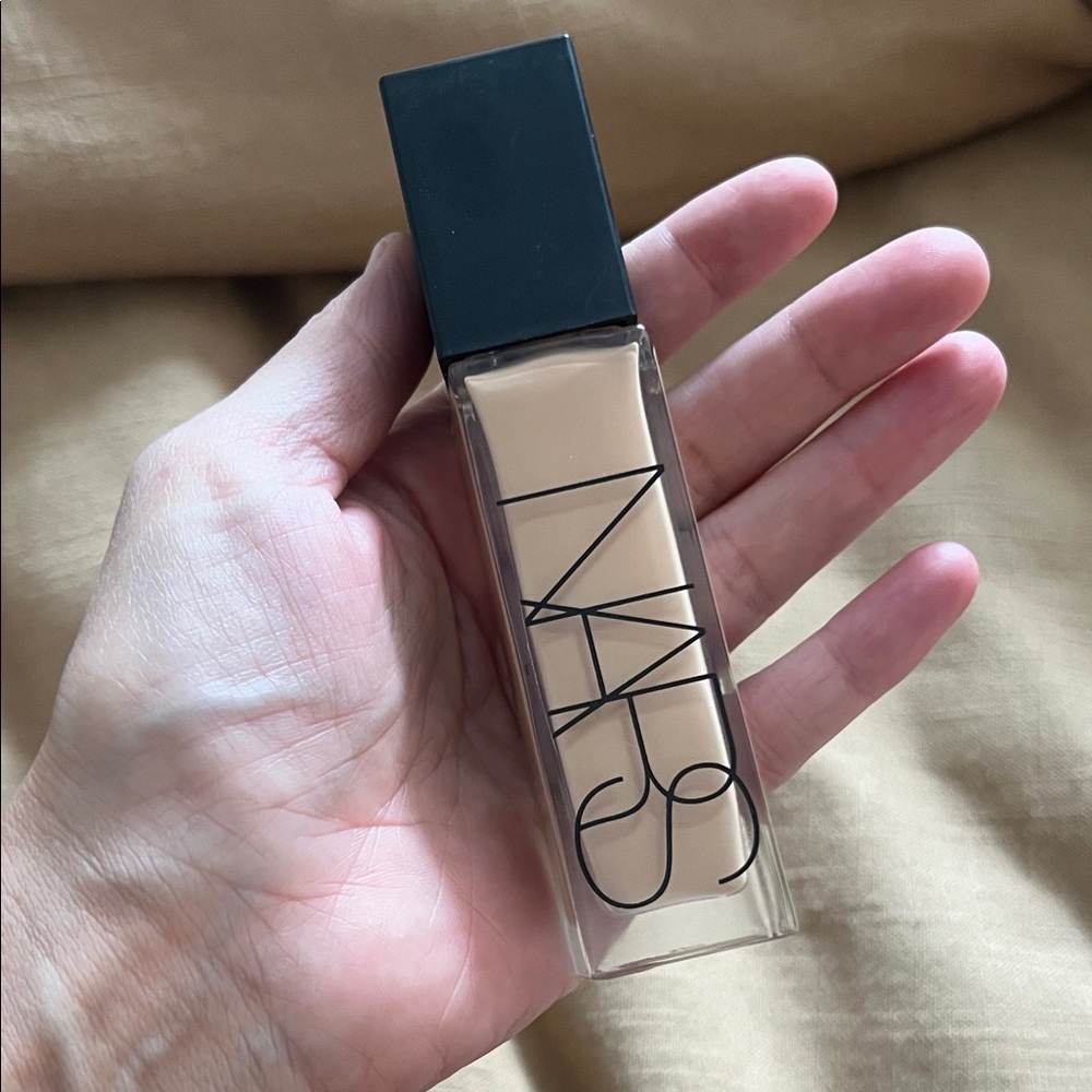 NARS radiant, long wear foundation